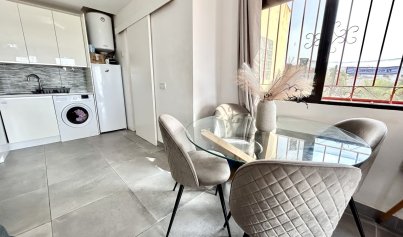 Resale - Villa -
Villamartín - Blue Lagoon