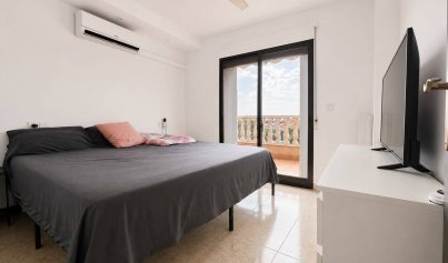 Resale - Villa -
Villamartín - Blue Lagoon