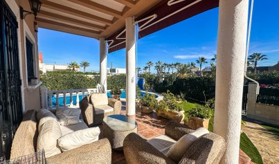 Wiederverkauf - Villa -
La Mata