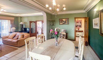 Wiederverkauf - Villa -
La Mata