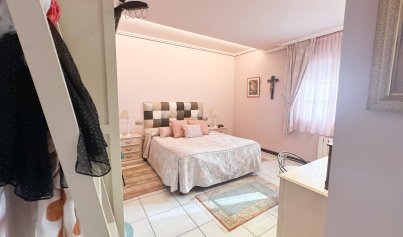 Wiederverkauf - Villa -
La Mata