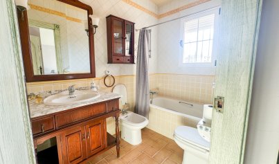 Wiederverkauf - Villa -
La Mata