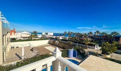 Wiederverkauf - Villa -
La Mata
