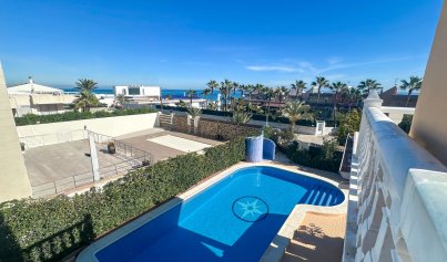 Wiederverkauf - Villa -
La Mata