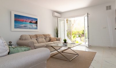 Resale - Townhouse -
Villamartín - Verdemar