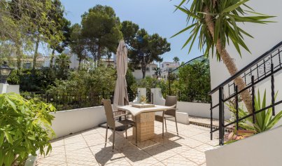 Resale - Townhouse -
Villamartín - Verdemar