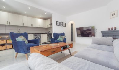 Resale - Townhouse -
Villamartín - Verdemar