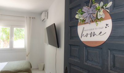Resale - Townhouse -
Villamartín - Verdemar