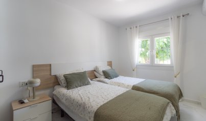 Resale - Townhouse -
Villamartín - Verdemar