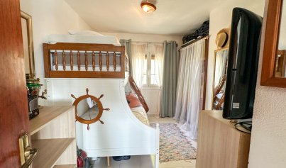 Resale - Bungalow -
San Miguel de Salinas - Bellavista