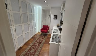 Resale - Apartment -
Torrevieja - Centro