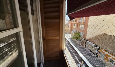 Resale - Apartment -
Torrevieja - Centro