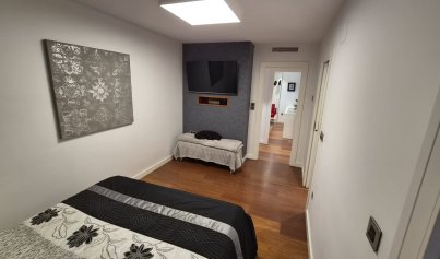 Resale - Apartment -
Torrevieja - Centro