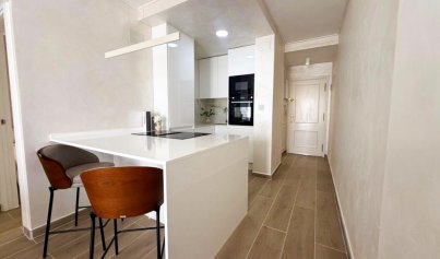 Resale - Apartment -
Torrevieja - Centro