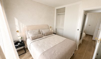 Resale - Apartment -
Torrevieja - Centro