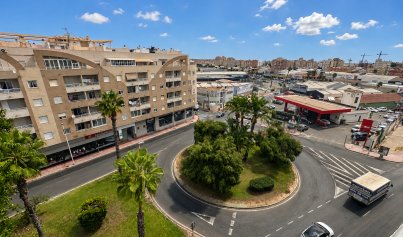 Resale - Apartment -
Torrevieja - Centro