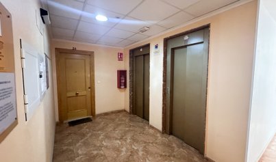 Resale - Apartment -
Torrevieja - Centro