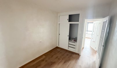 Resale - Apartment -
Torrevieja - Playa de los Locos