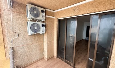 Resale - Apartment -
Torrevieja - Playa de los Locos