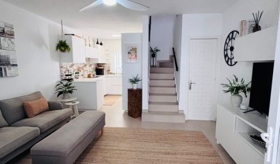 Resale - Townhouse -
Villamartín - Orihuela Costa