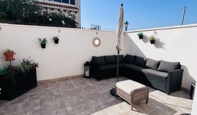Resale - Townhouse -
Villamartín - Orihuela Costa