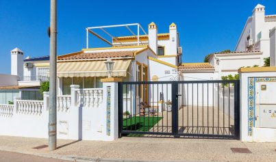 Resale - Villa -
Villamartín - La Rioja
