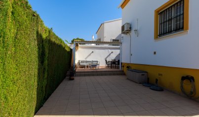 Resale - Villa -
Villamartín - La Rioja
