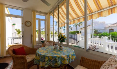 Resale - Villa -
Villamartín - La Rioja