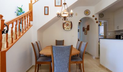 Resale - Villa -
Villamartín - La Rioja