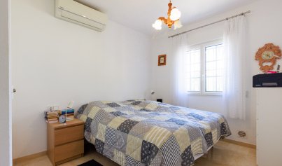 Resale - Villa -
Villamartín - La Rioja
