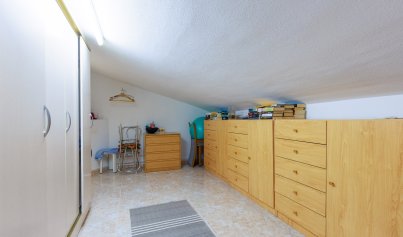 Resale - Villa -
Villamartín - La Rioja