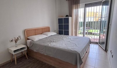 Återförsäljning - Lägenhet -
Villamartín - La Fuente