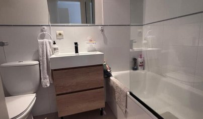 Återförsäljning - Lägenhet -
Villamartín - La Fuente