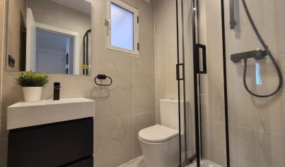Återförsäljning - Radhus -
Alicante - La Florida