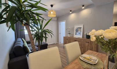 Återförsäljning - Radhus -
Alicante - La Florida