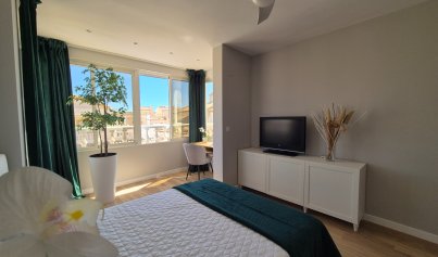 Återförsäljning - Radhus -
Alicante - La Florida
