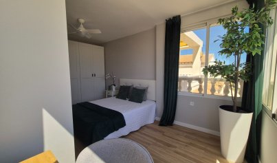 Återförsäljning - Radhus -
Alicante - La Florida