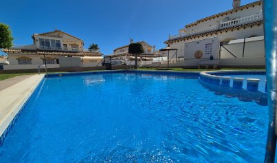 Återförsäljning - Radhus -
Alicante - La Florida