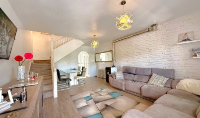 Resale - Townhouse -
Orihuela Costa - Villamartin