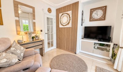 Resale - Villa -
Orihuela Costa - Lomas de Cabo Roig