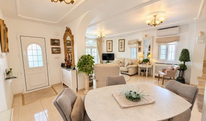 Resale - Villa -
Orihuela Costa - Lomas de Cabo Roig