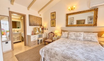 Resale - Villa -
Orihuela Costa - Lomas de Cabo Roig