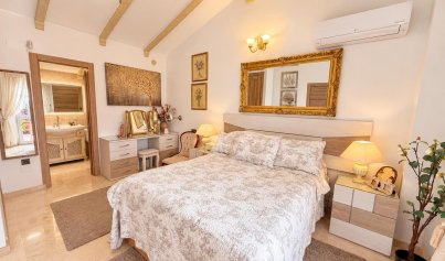 Resale - Villa -
Orihuela Costa - Lomas de Cabo Roig