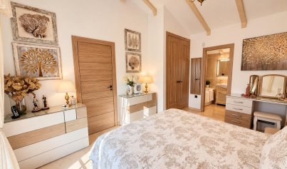 Resale - Villa -
Orihuela Costa - Lomas de Cabo Roig