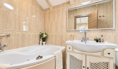 Resale - Villa -
Orihuela Costa - Lomas de Cabo Roig