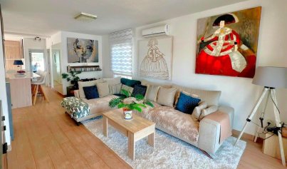 Resale - Villa -
Orihuela Costa - Villamartin