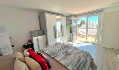 Resale - Villa -
Orihuela Costa - Villamartin