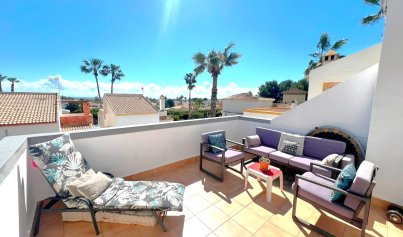 Resale - Villa -
Orihuela Costa - Villamartin