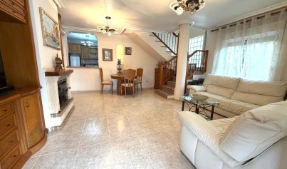 Resale - Villa -
Orihuela Costa - Villamartín-Las Filipinas