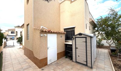 Resale - Villa -
Orihuela Costa - Villamartín-Las Filipinas